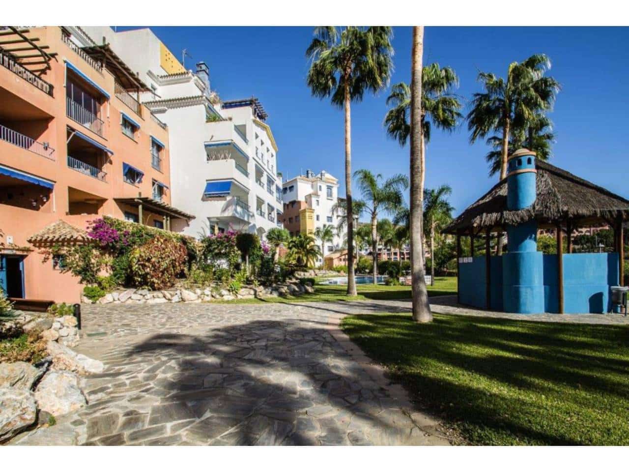 3 bedroom Penthouse for holiday rental in Taramay with pool garage - € 1,000 (Ref: 8238419)