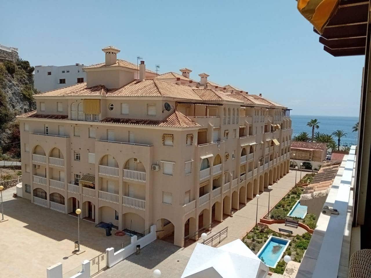 2 soveværelse Lejlighed til leje i Almunecar med swimmingpool - € 700 (Ref: 8594576)