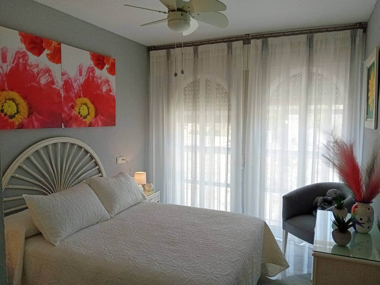 2 soveværelse Lejlighed til leje i Almunecar med swimmingpool - € 700 (Ref: 8594576)