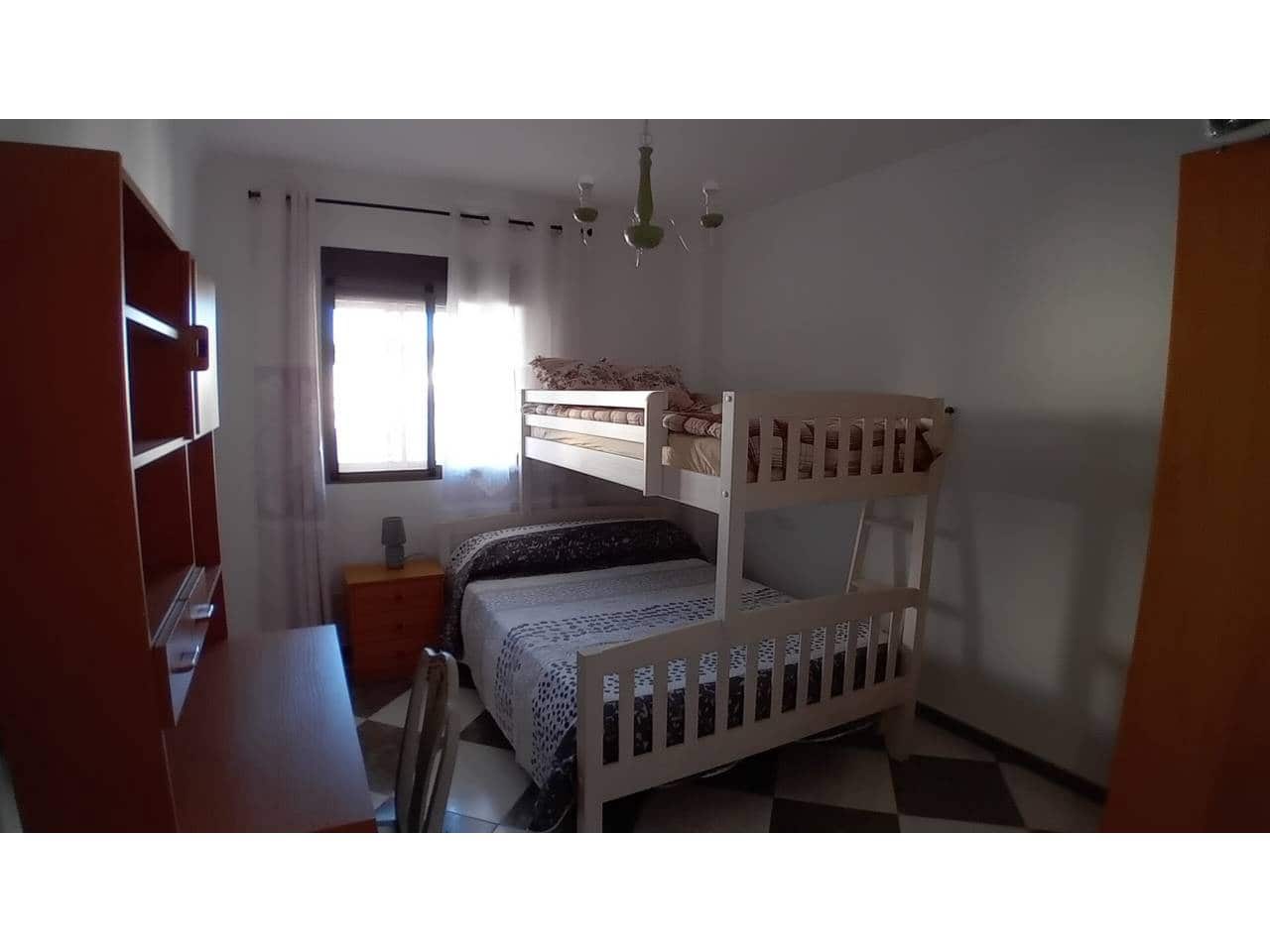 Appartement de 2 chambres à louer à Almunecar - 700 € (Ref: 9536559)