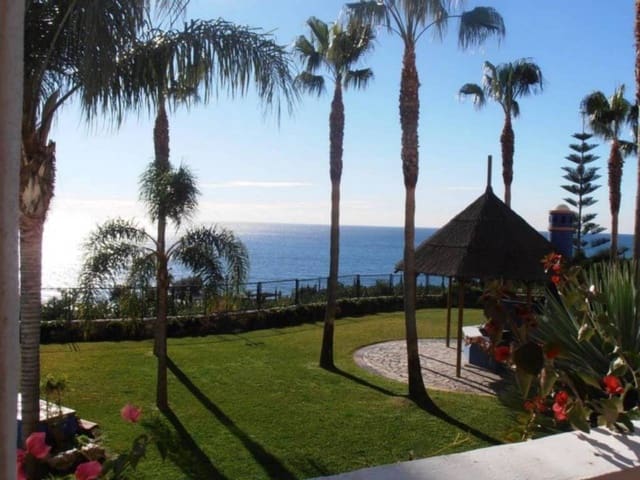 2 quarto Apartamento para venda em Taramay, Almuñécar com piscina garagem - 365 000 € (Ref: 9777524)