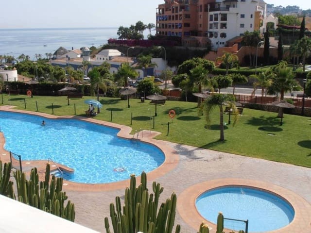 3 camera da letto Attico da affitare come casa vacanza in Taramay, Almuñécar con piscina garage - 600 € (Rif: 9790063)