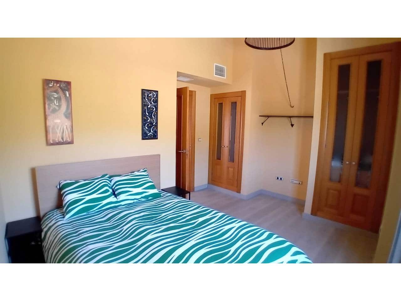 3 bedroom Penthouse for holiday rental in Taramay with pool garage - € 600 (Ref: 9790063)