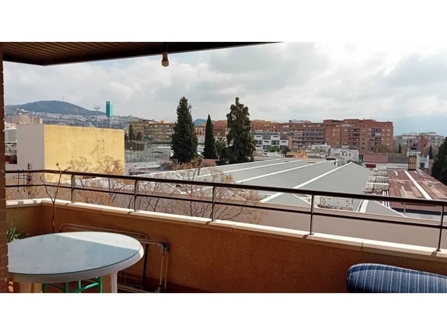 3 quarto Apartamento para arrendar em Granada cidade com piscina garagem - 1 000 € (Ref: 9819764)
