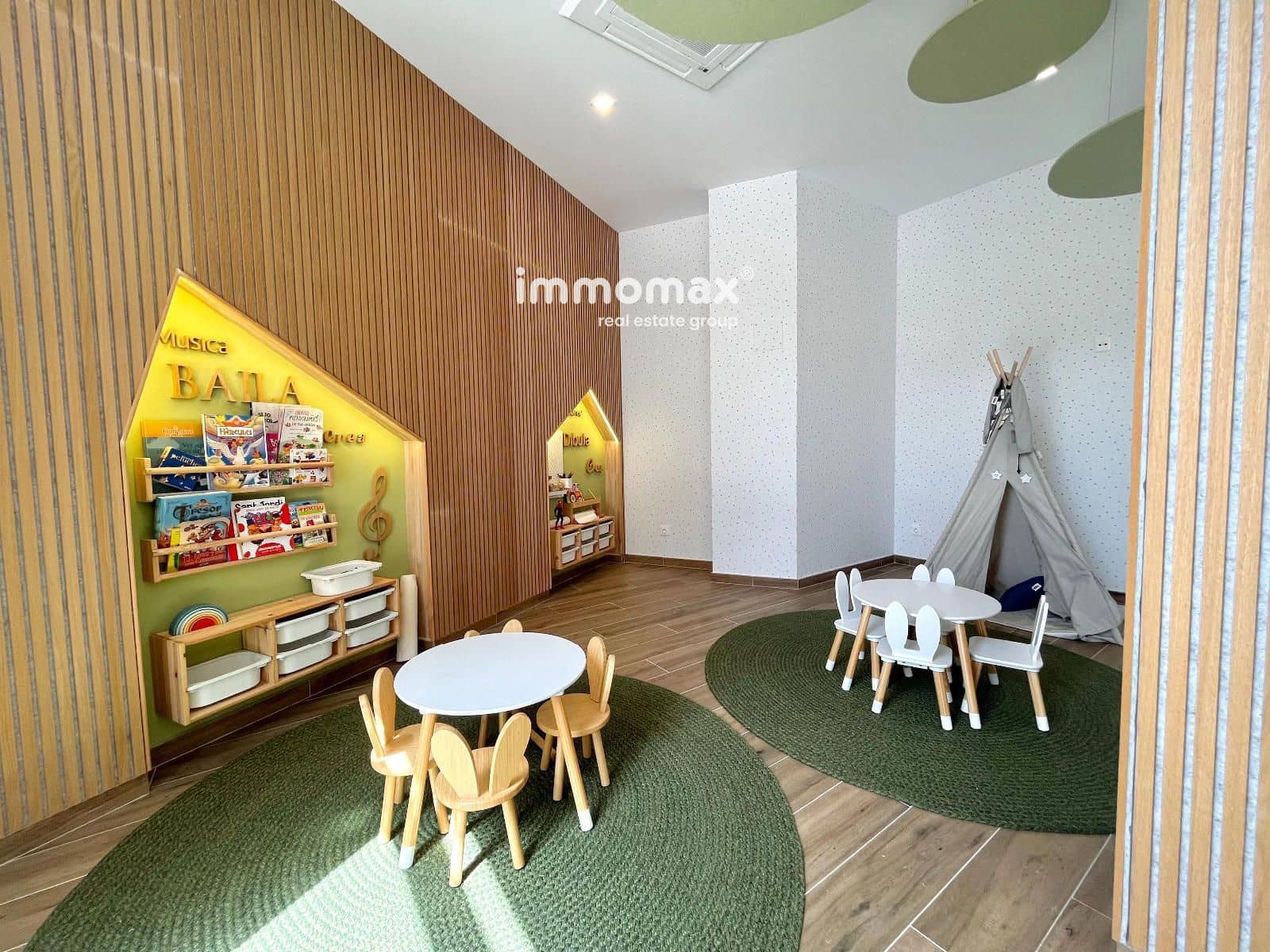 3 bedroom Flat for sale in Vilanova i la Geltru with pool garage - € 455,000 (Ref: 10044198)