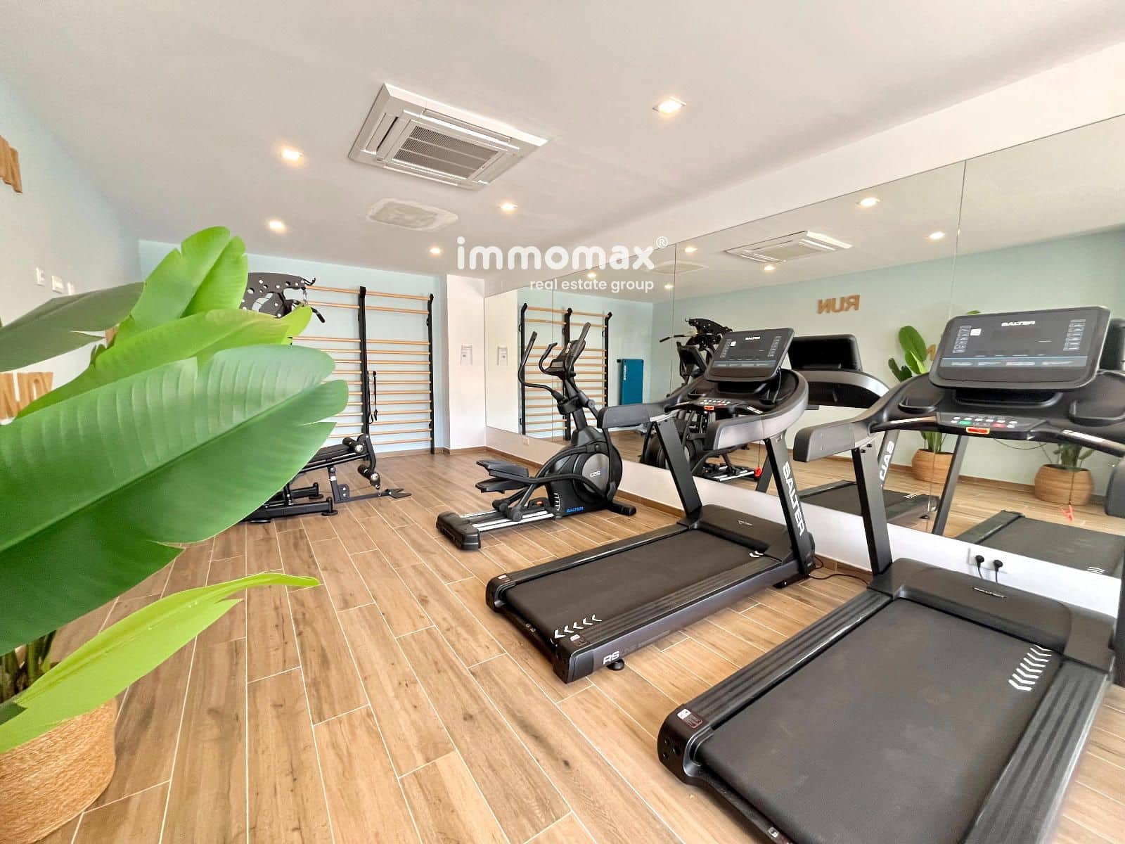3 bedroom Flat for sale in Vilanova i la Geltru with pool garage - € 455,000 (Ref: 10044198)