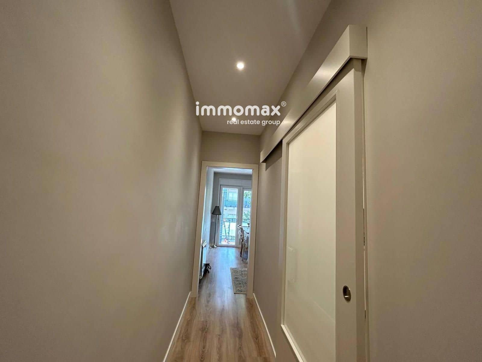 3 slaapkamer Flat te huur in Barcelona stad - € 2.500 (Ref: 10044199)