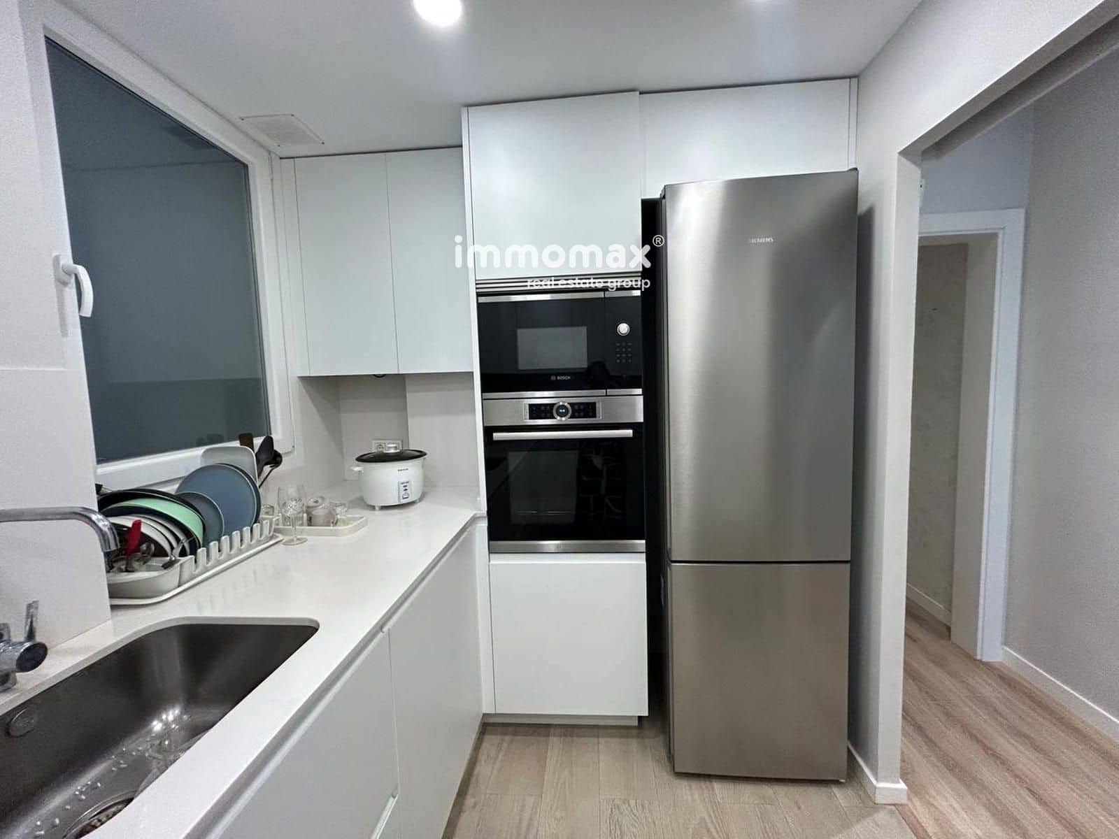 3 slaapkamer Flat te huur in Barcelona stad - € 2.500 (Ref: 10044199)