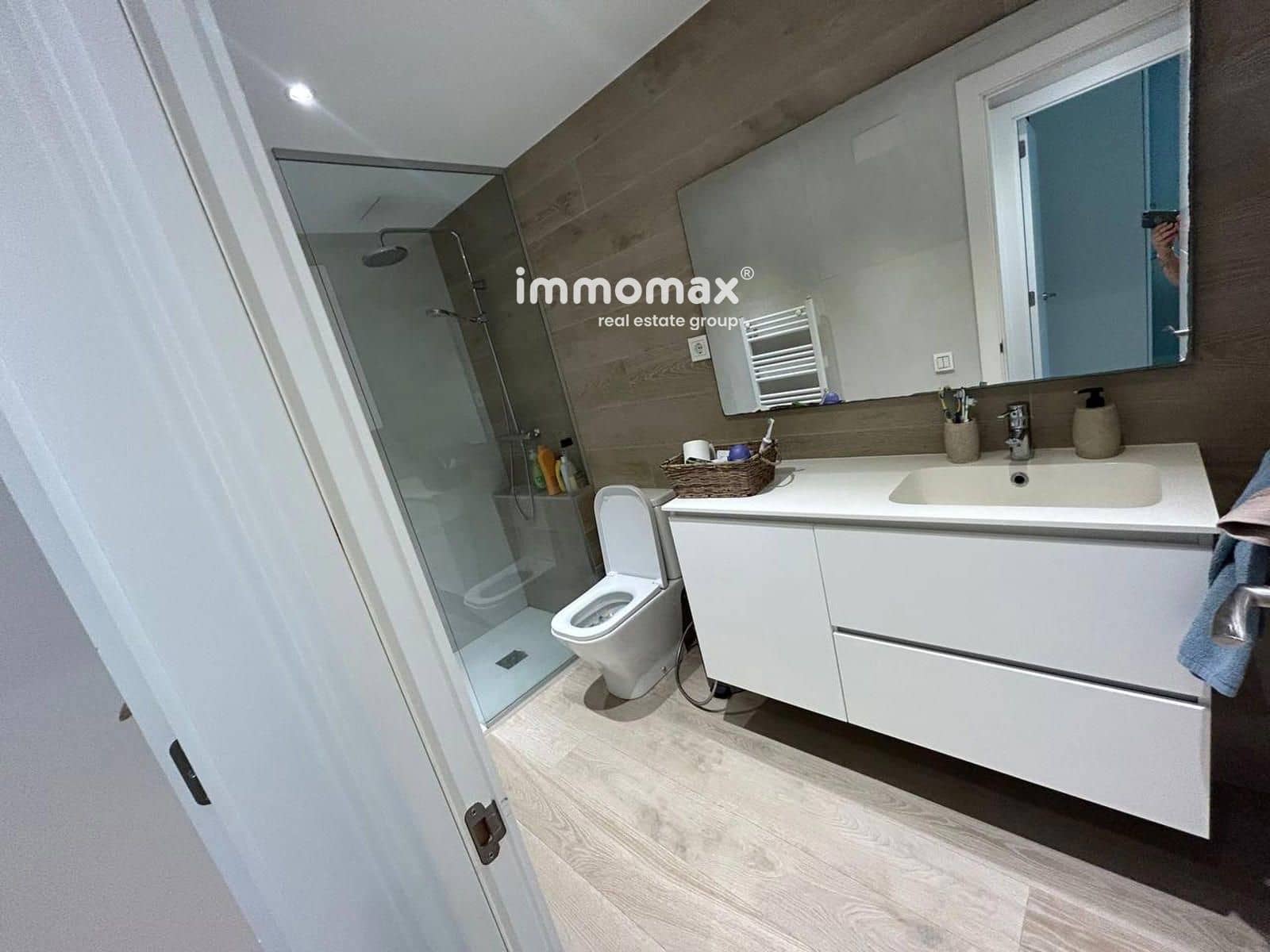 3 slaapkamer Flat te huur in Barcelona stad - € 2.500 (Ref: 10044199)
