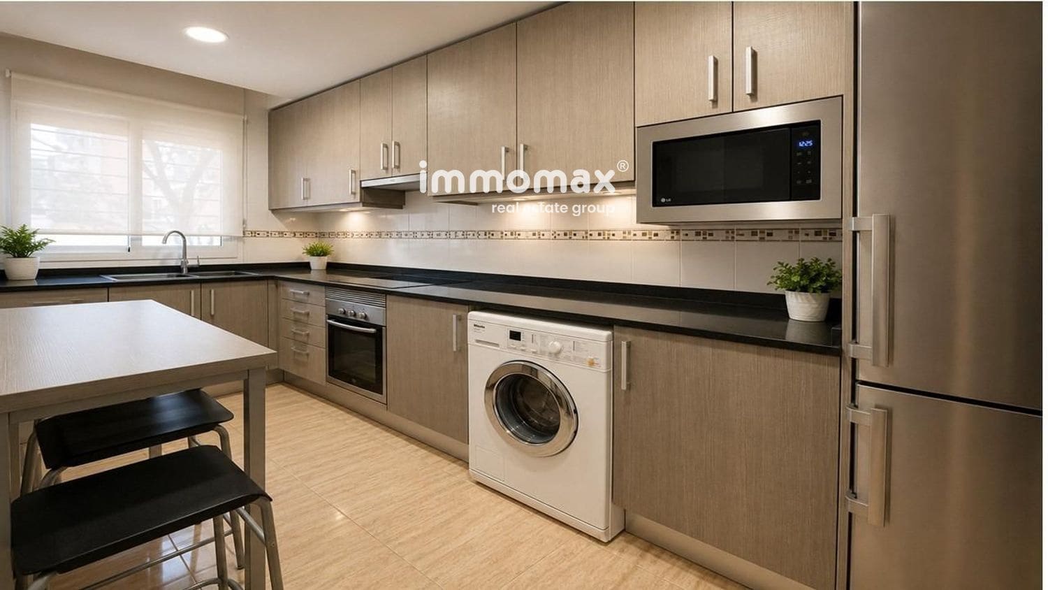 3 bedroom Flat for sale in Sant Feliu de Llobregat with garage - € 385,000 (Ref: 10101175)