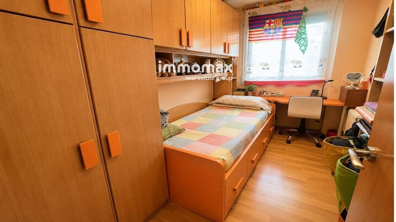 3 bedroom Flat for sale in Sant Feliu de Llobregat with garage - € 385,000 (Ref: 10101175)