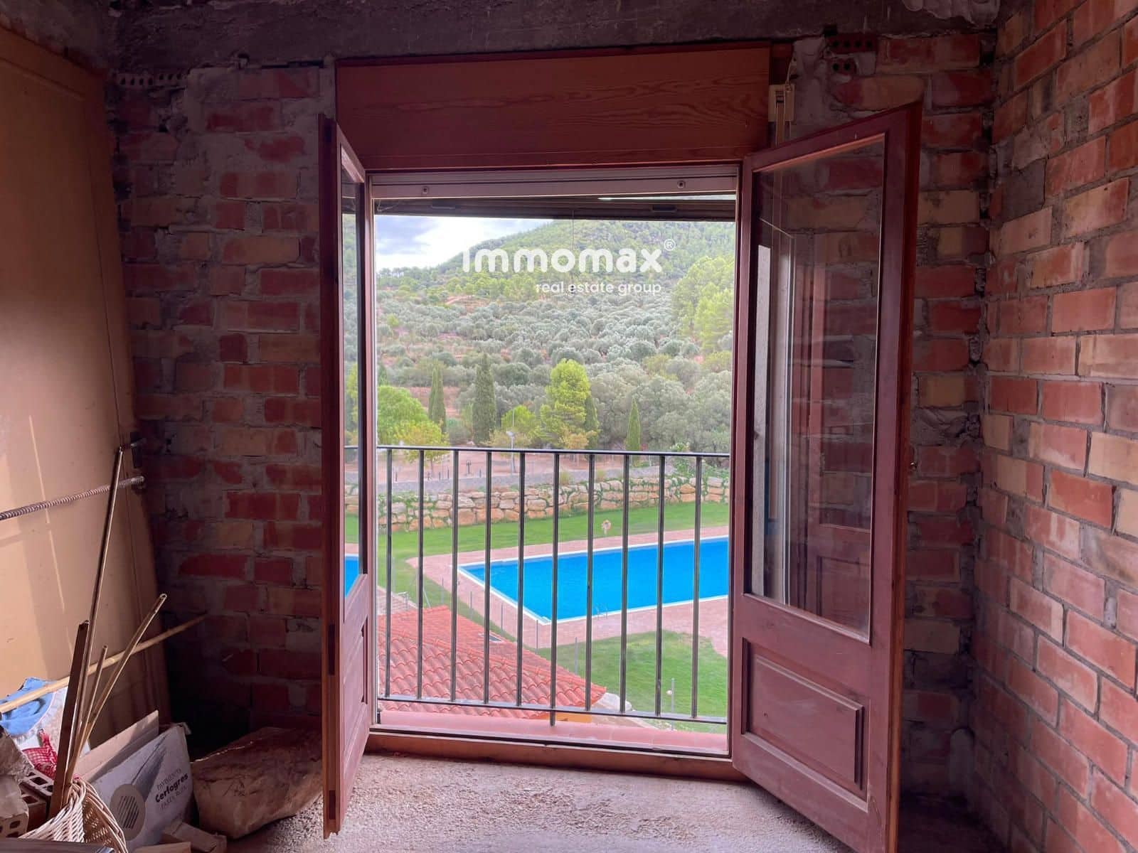 Chalet de 4 habitaciones en Prat de Comte en venta con garaje - 71.000 € (Ref: 10101177)