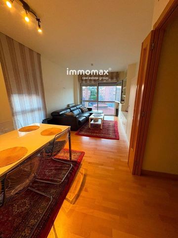 4 soveværelse Lejlighed til leje i Esplugues de Llobregat med garage - € 1.900 (Ref: 10104309)