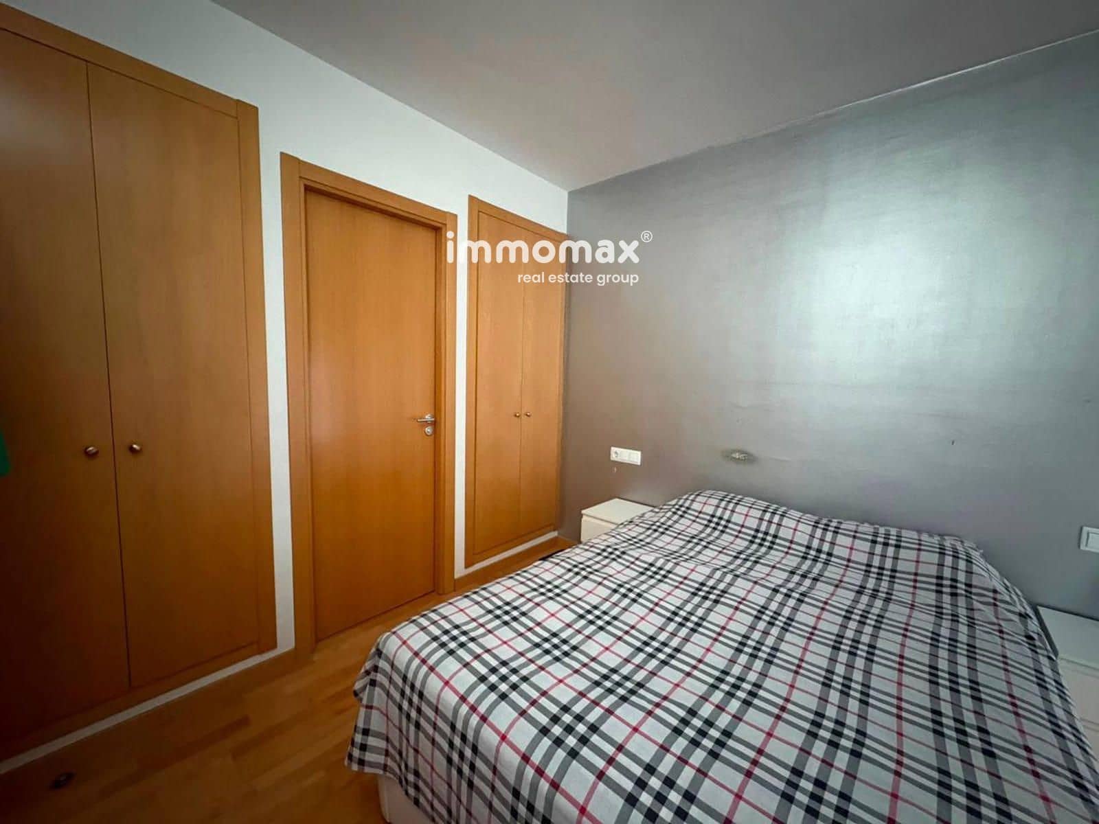 4 soveværelse Lejlighed til leje i Esplugues de Llobregat med garage - € 1.900 (Ref: 10104309)