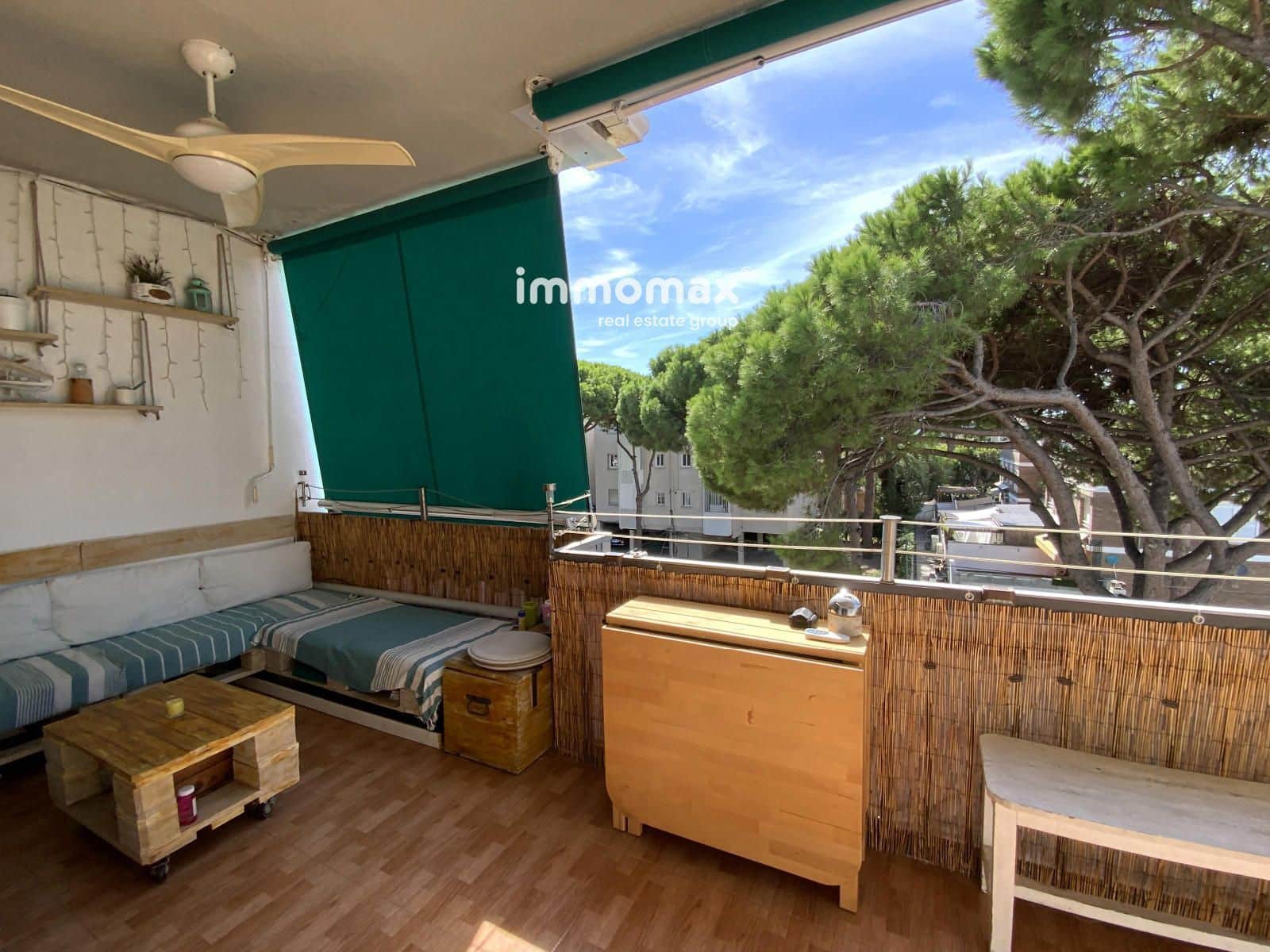2 bedroom Flat for sale in Castelldefels with garage - € 433,000 (Ref: 10120304)