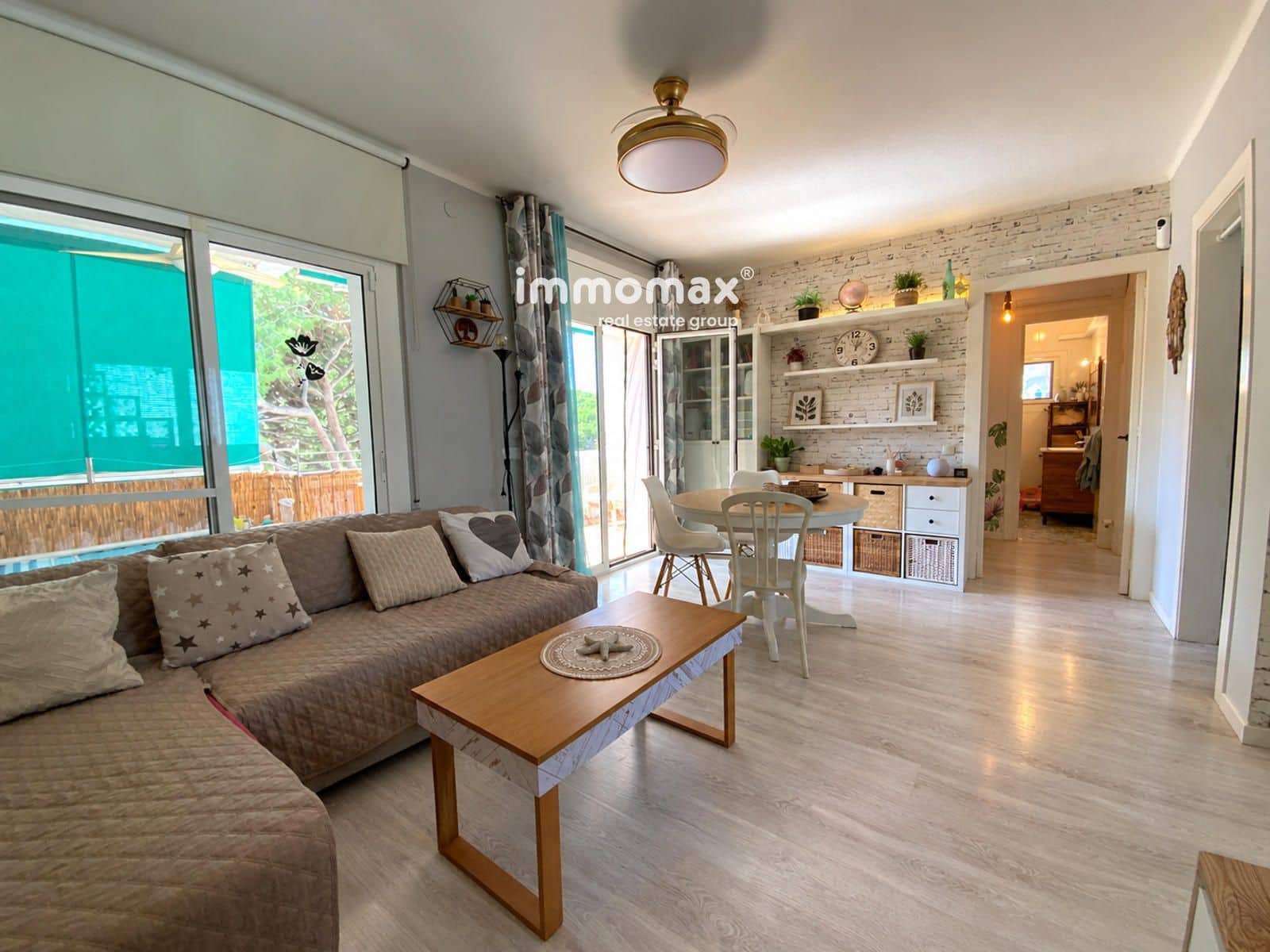 2 bedroom Flat for sale in Castelldefels with garage - € 433,000 (Ref: 10120304)