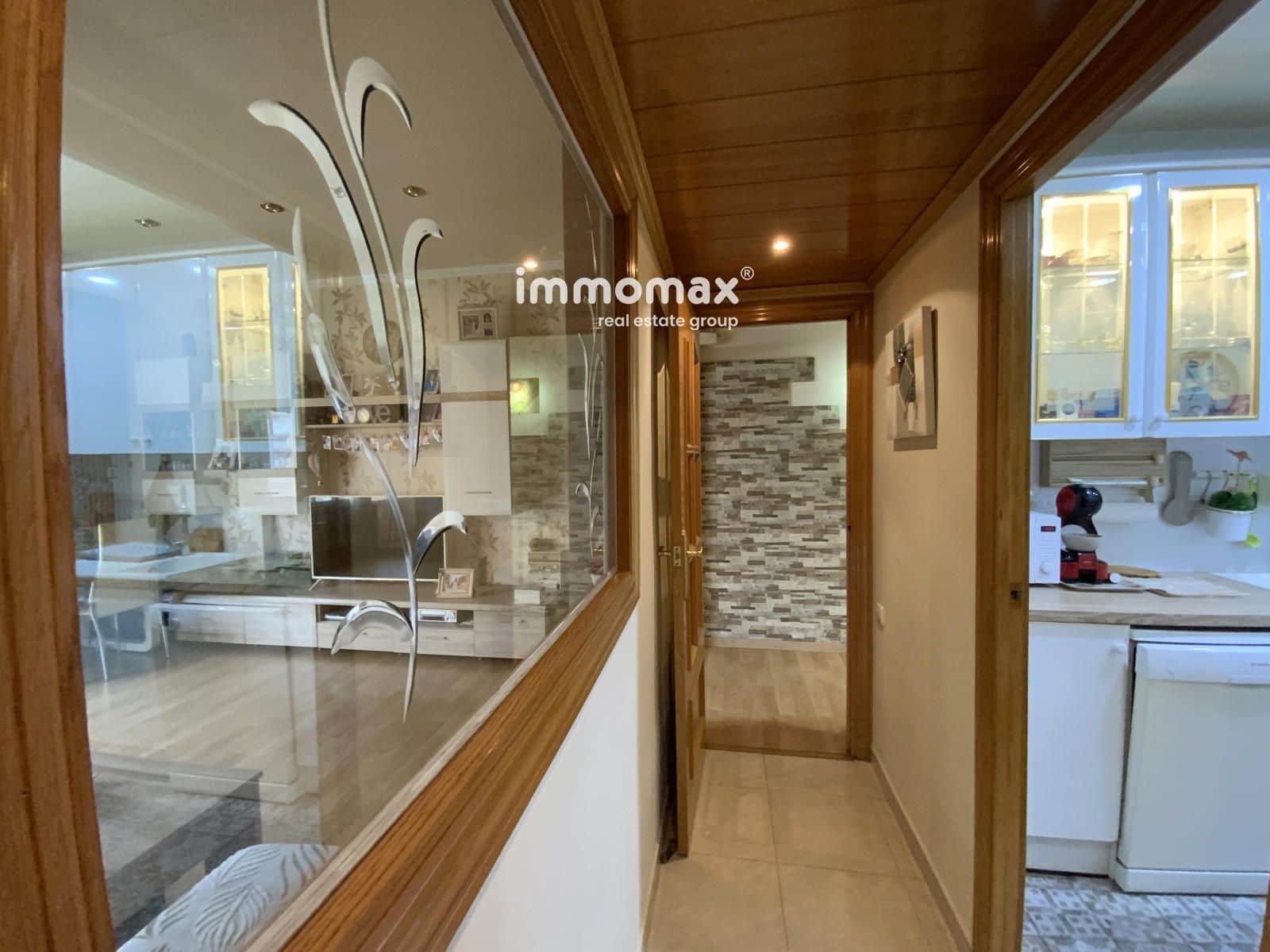 Piso de 3 habitaciones en L'Hospitalet de Llobregat en venta con garaje - 335.000 € (Ref: 10121062)