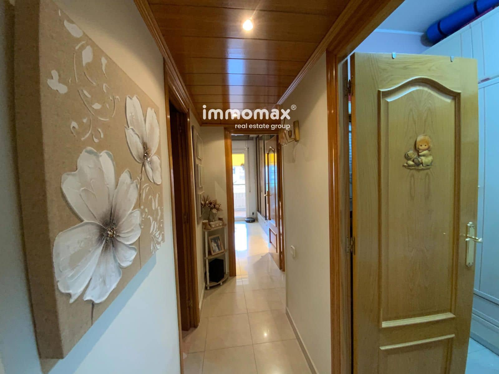 Piso de 3 habitaciones en L'Hospitalet de Llobregat en venta con garaje - 335.000 € (Ref: 10121062)
