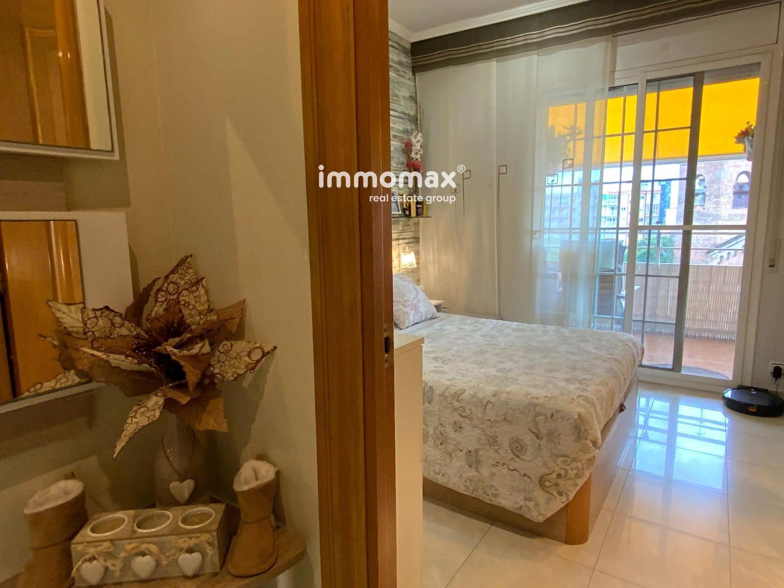 Piso de 3 habitaciones en L'Hospitalet de Llobregat en venta con garaje - 335.000 € (Ref: 10121062)