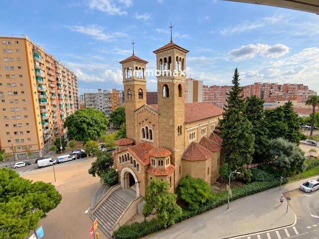 Piso de 3 habitaciones en L'Hospitalet de Llobregat en venta con garaje - 335.000 € (Ref: 10121062)