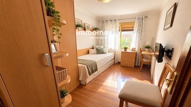5 soveværelse Lejlighed til salg i Sant Feliu de Llobregat - € 597.400 (Ref: 10125015)