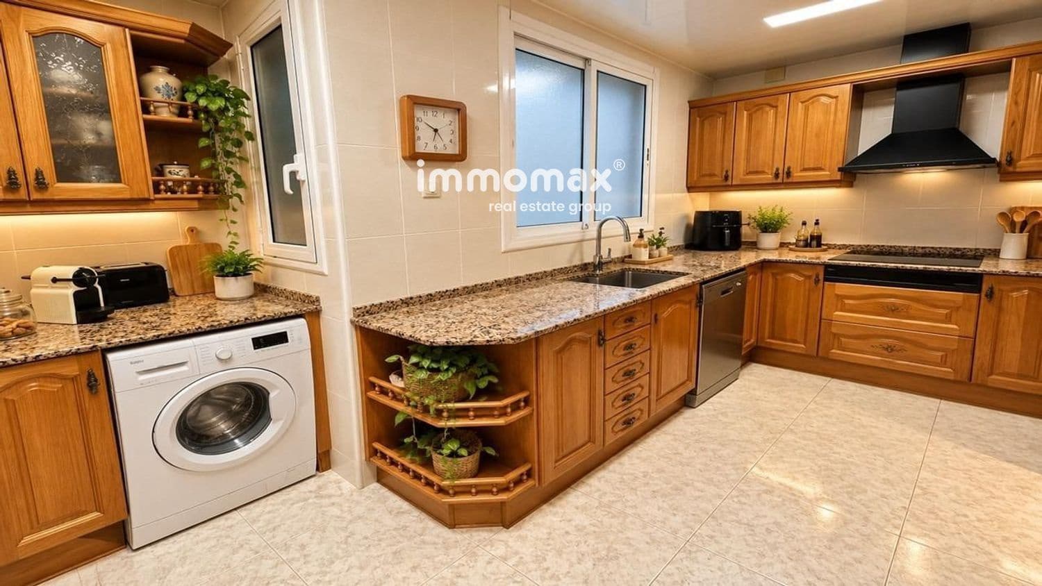 5 soveværelse Lejlighed til salg i Cornella de Llobregat - € 389.000 (Ref: 10135270)
