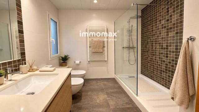 5 soveværelse Lejlighed til salg i Cornellà de Llobregat - € 389.000 (Ref: 10135270)