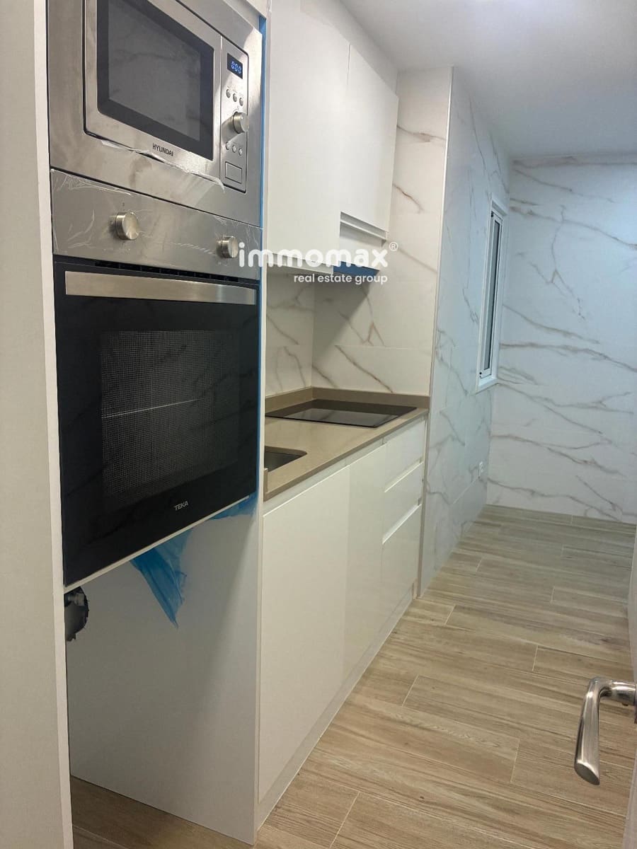 3 makuuhuone Asunto myytävänä paikassa L'Hospitalet de Llobregat - 265 000 € (Ref: 10145338)