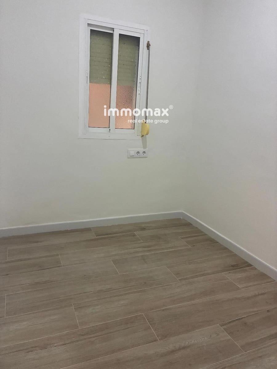 3 makuuhuone Asunto myytävänä paikassa L'Hospitalet de Llobregat - 265 000 € (Ref: 10145338)