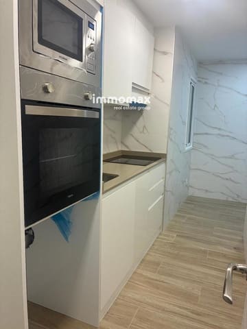 3 makuuhuone Asunto myytävänä paikassa L'Hospitalet de Llobregat - 265 000 € (Ref: 10145338)