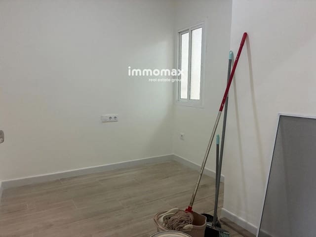 3 makuuhuone Asunto myytävänä paikassa L'Hospitalet de Llobregat - 265 000 € (Ref: 10145338)