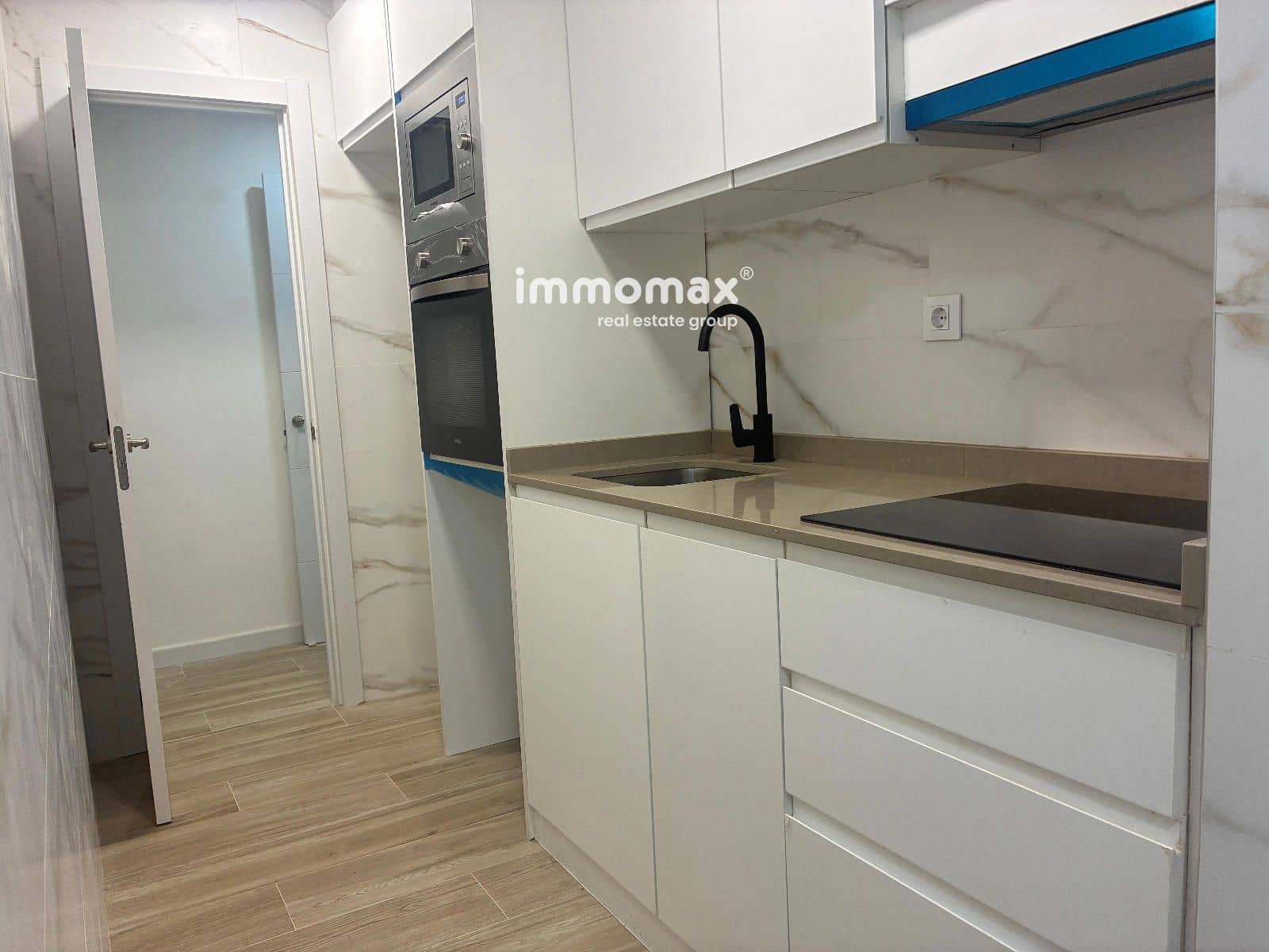 3 makuuhuone Asunto myytävänä paikassa L'Hospitalet de Llobregat - 265 000 € (Ref: 10145338)