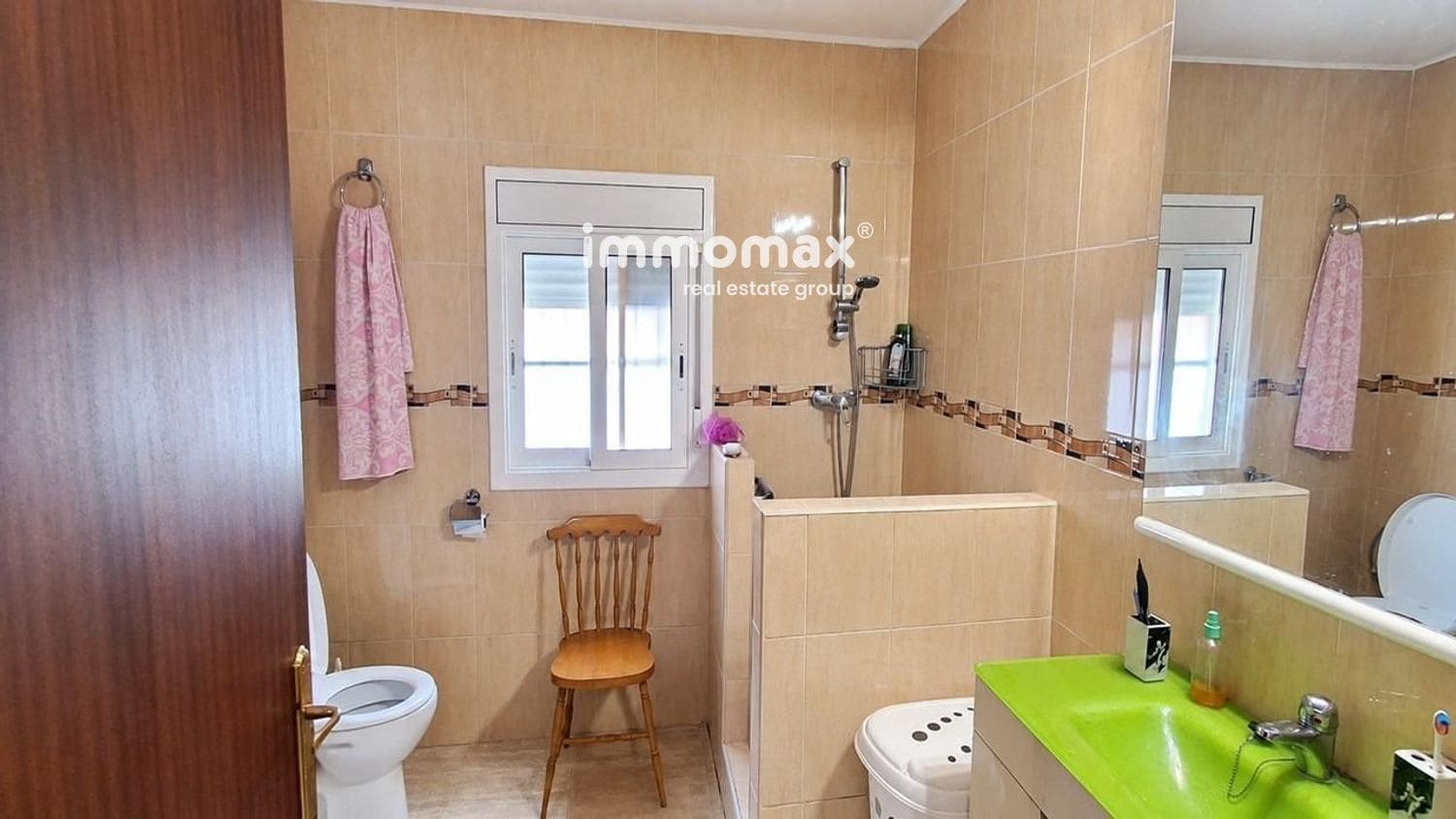 4 bedroom Villa for sale in Castellbisbal with garage - € 265,500 (Ref: 10158337)