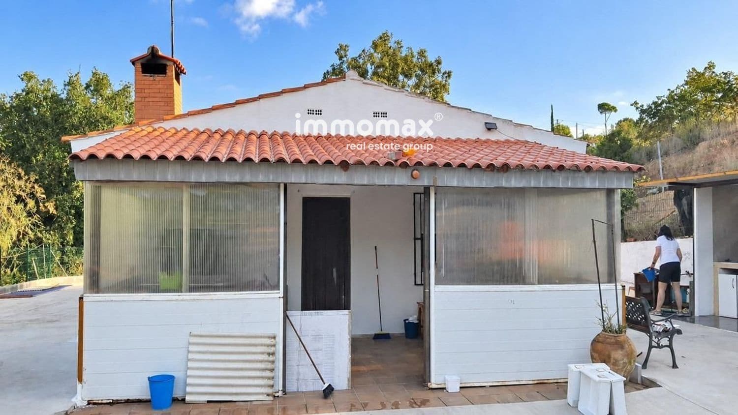 4 bedroom Villa for sale in Castellbisbal with garage - € 265,500 (Ref: 10158337)