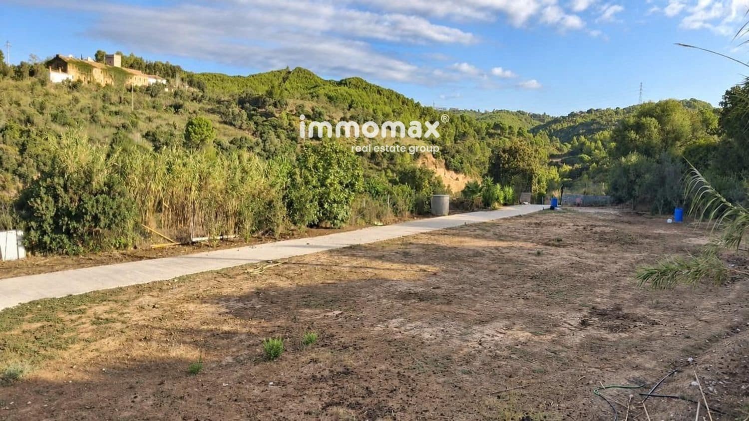 4 bedroom Villa for sale in Castellbisbal with garage - € 265,500 (Ref: 10158337)