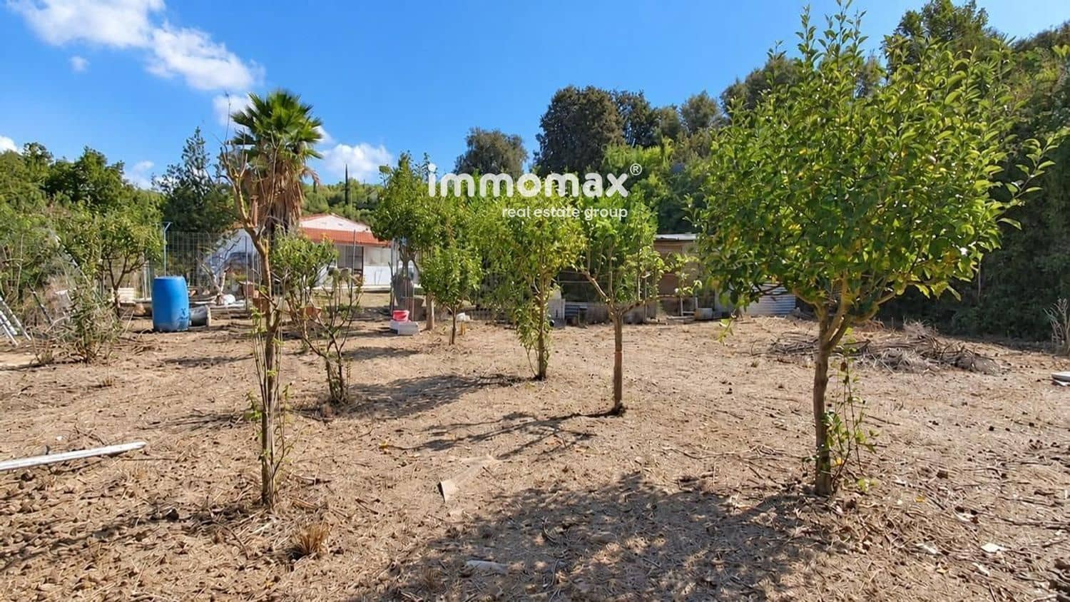 4 bedroom Villa for sale in Castellbisbal with garage - € 265,500 (Ref: 10158337)