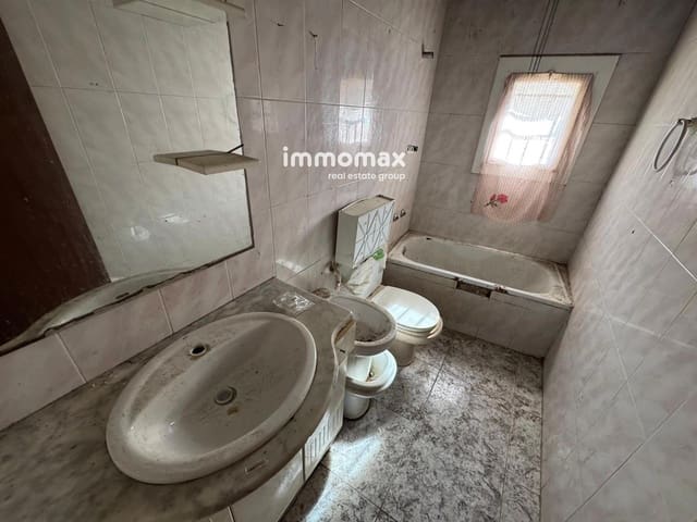 3 slaapkamer Flat te koop in Sant Andreu de la Barca - € 95.000 (Ref: 10158701)