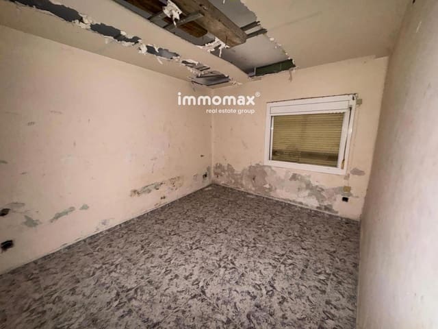 3 slaapkamer Flat te koop in Sant Andreu de la Barca - € 95.000 (Ref: 10158701)
