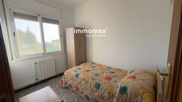 Chalet de 3 habitaciones en Lliçà d'Amunt en venta con piscina garaje - 299.900 € (Ref: 10160277)