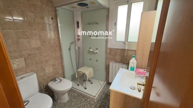 Chalet de 3 habitaciones en Lliçà d'Amunt en venta con piscina garaje - 299.900 € (Ref: 10160277)