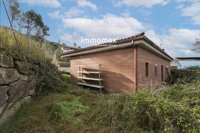 3 soveværelse Villa til salg i El Pont de Vilomara i Rocafort med garage - € 175.000 (Ref: 10167109)