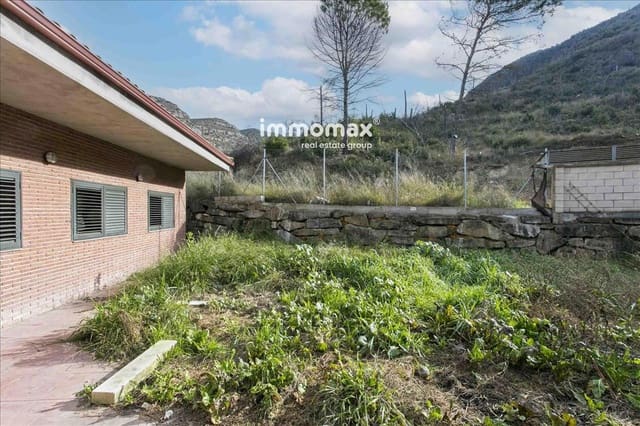 3 soveværelse Villa til salg i El Pont de Vilomara i Rocafort med garage - € 175.000 (Ref: 10167109)
