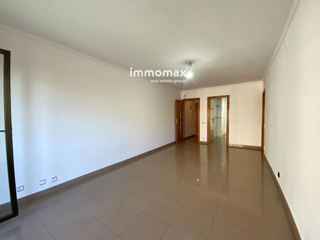 4 quarto Apartamento para venda em L'Hospitalet de Llobregat - 435 000 € (Ref: 10167926)