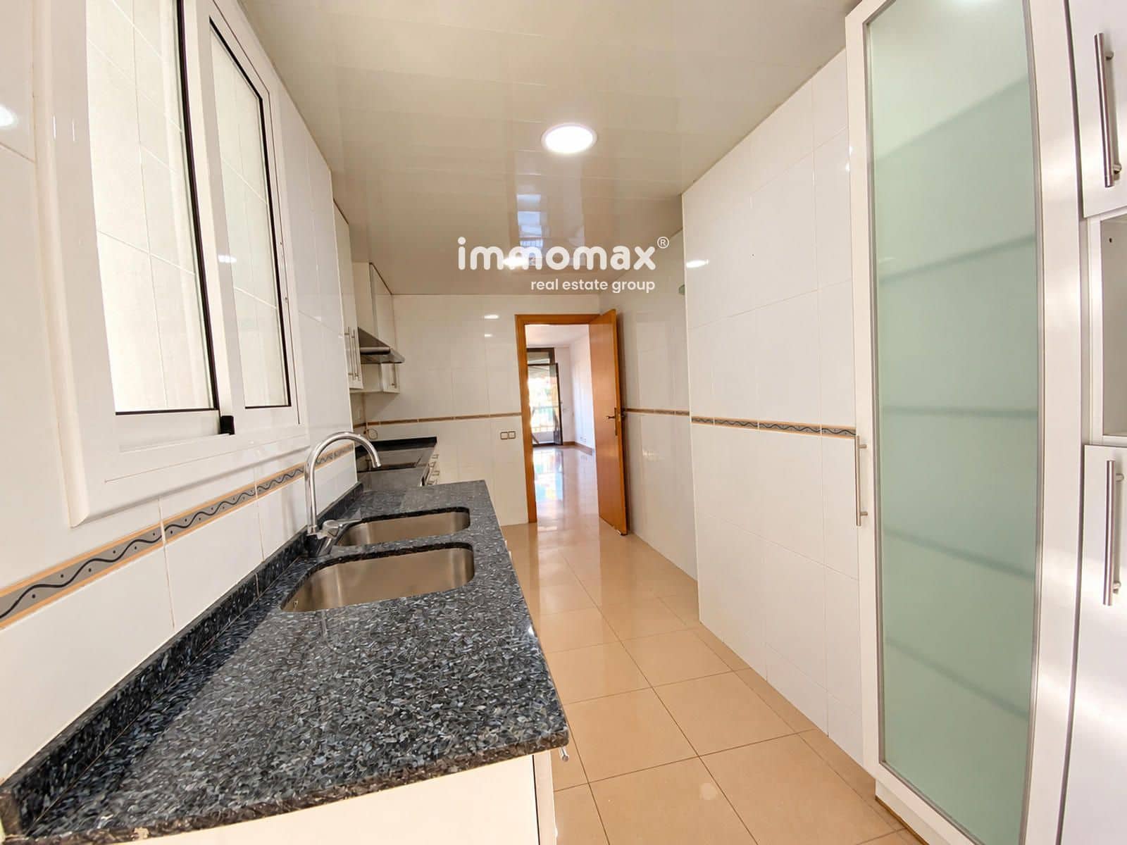4 quarto Apartamento para venda em L'Hospitalet de Llobregat - 435 000 € (Ref: 10167926)