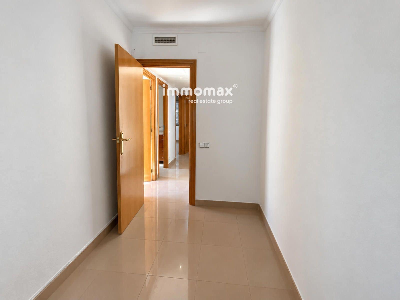 4 quarto Apartamento para venda em L'Hospitalet de Llobregat - 435 000 € (Ref: 10167926)
