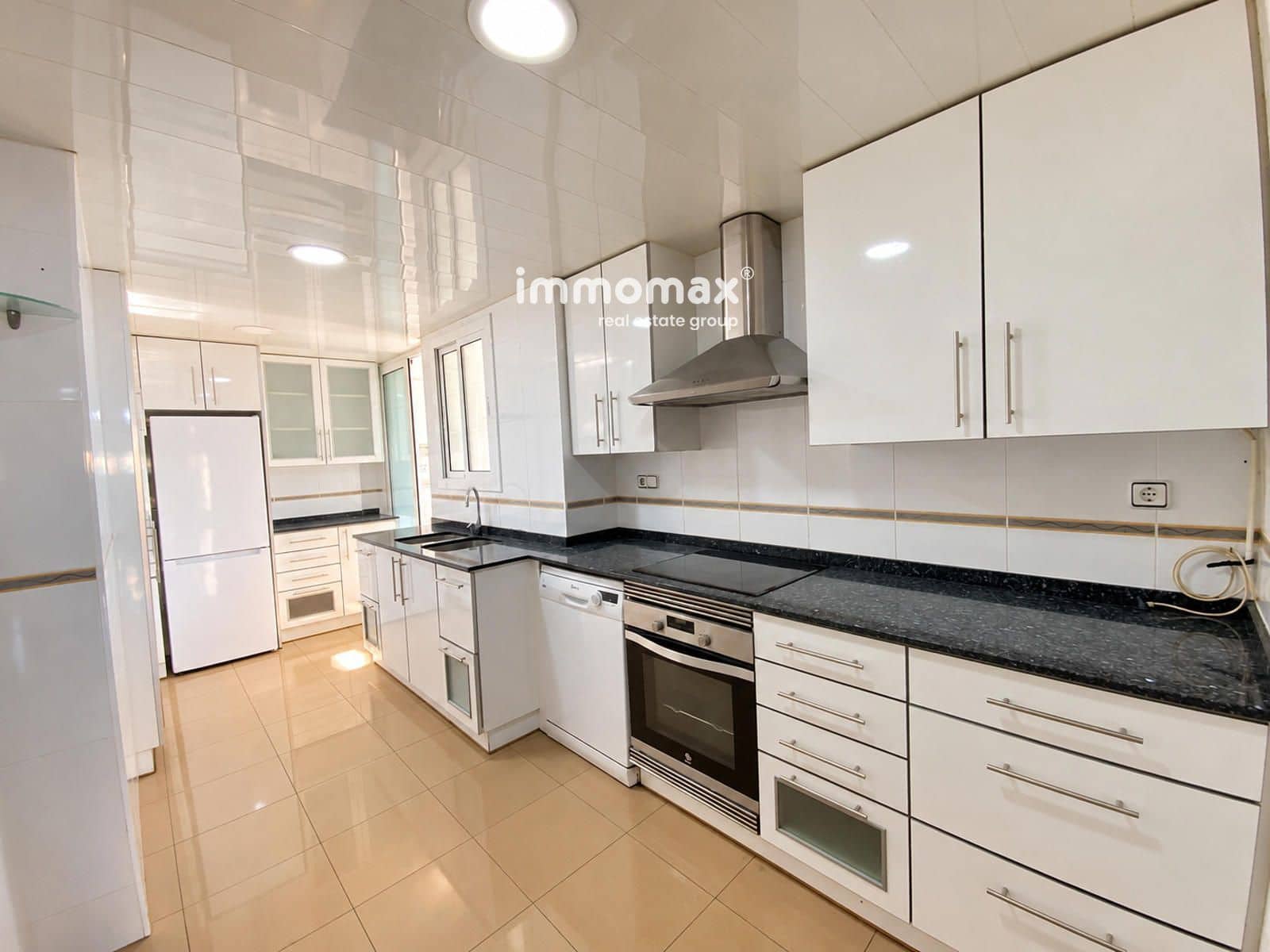 4 quarto Apartamento para venda em L'Hospitalet de Llobregat - 435 000 € (Ref: 10167926)