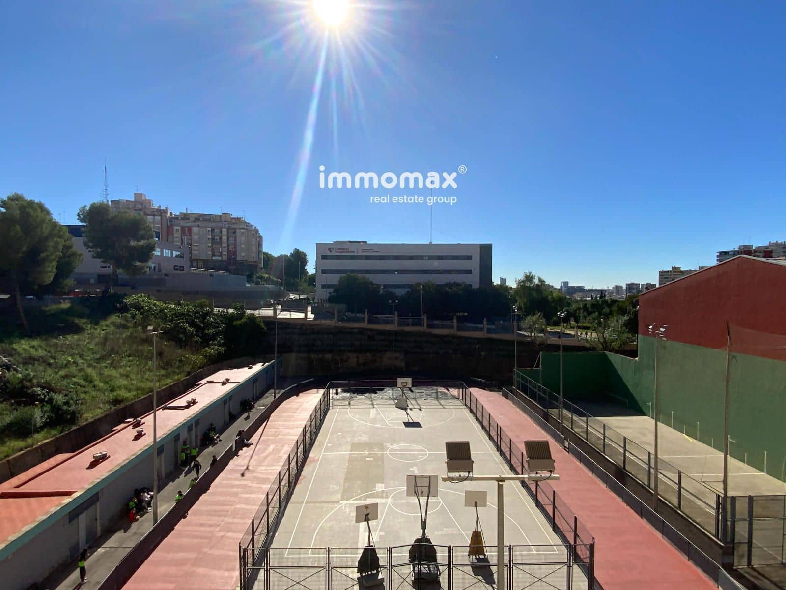 4 quarto Apartamento para venda em L'Hospitalet de Llobregat - 435 000 € (Ref: 10167926)