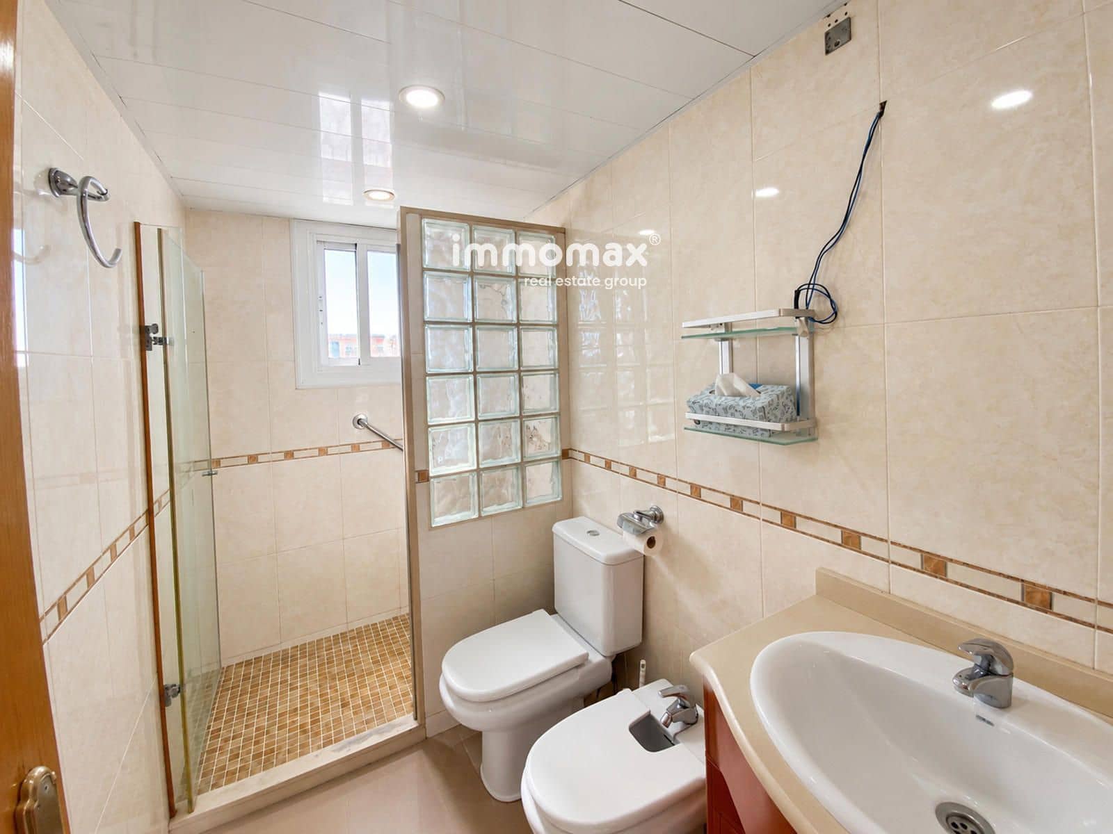 4 quarto Apartamento para venda em L'Hospitalet de Llobregat - 435 000 € (Ref: 10167926)