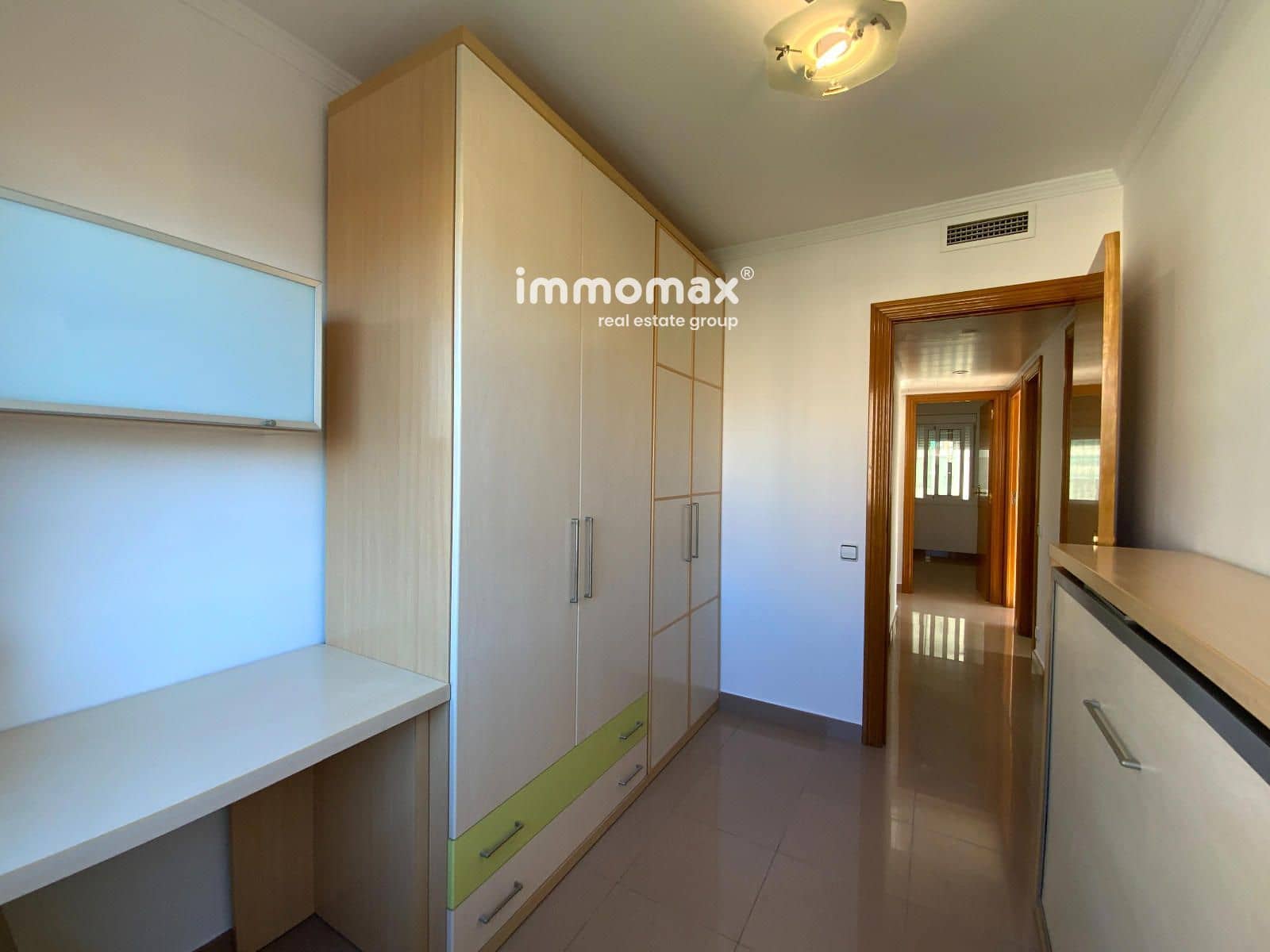 4 quarto Apartamento para venda em L'Hospitalet de Llobregat - 435 000 € (Ref: 10167926)