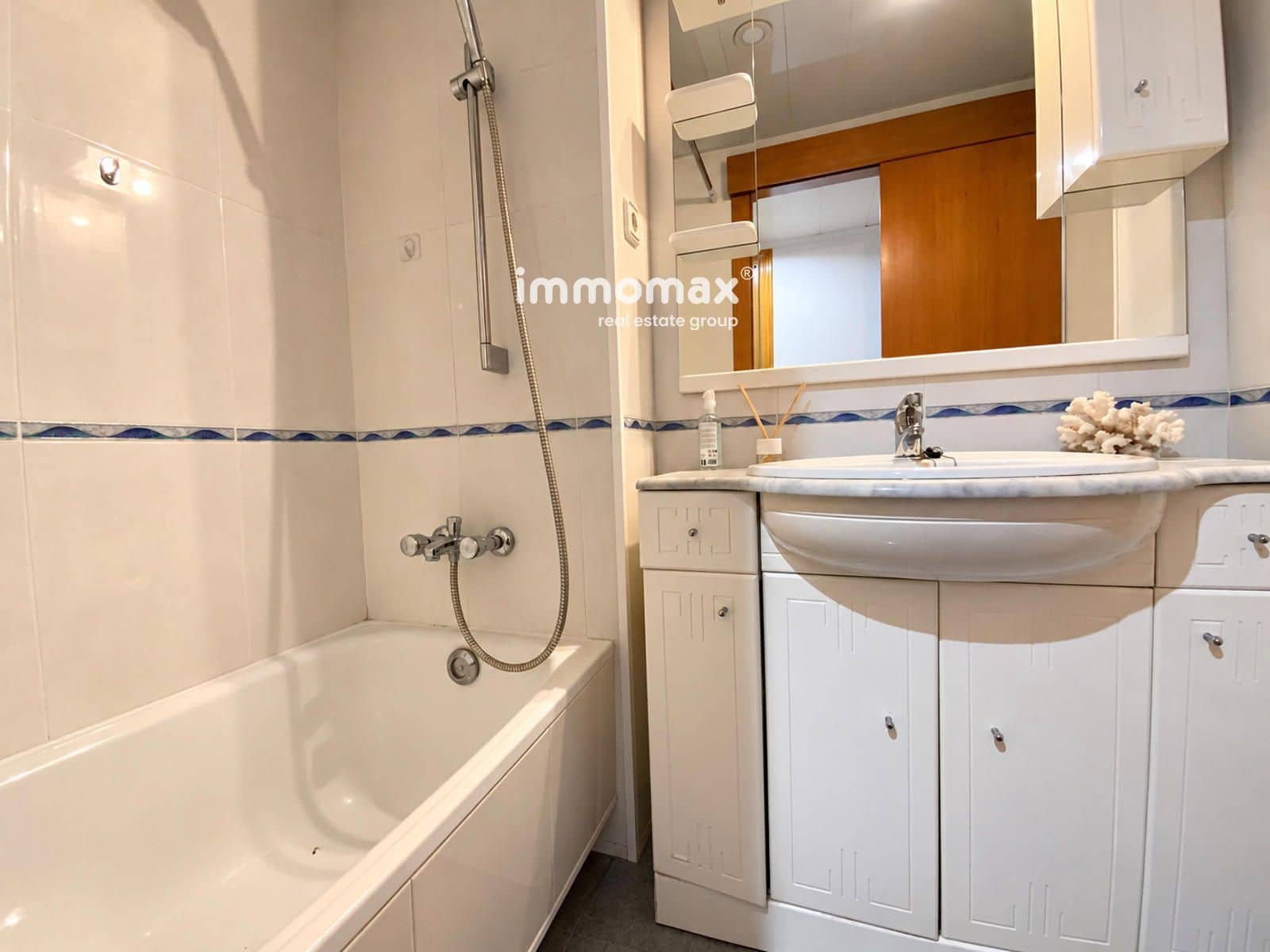 4 quarto Apartamento para venda em L'Hospitalet de Llobregat - 435 000 € (Ref: 10167926)